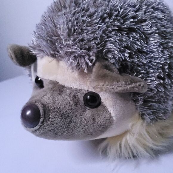Plush Hedgehog Wild Republic Soft Plush Stuffed Realistic Animal Toy - Picture 2 of 9